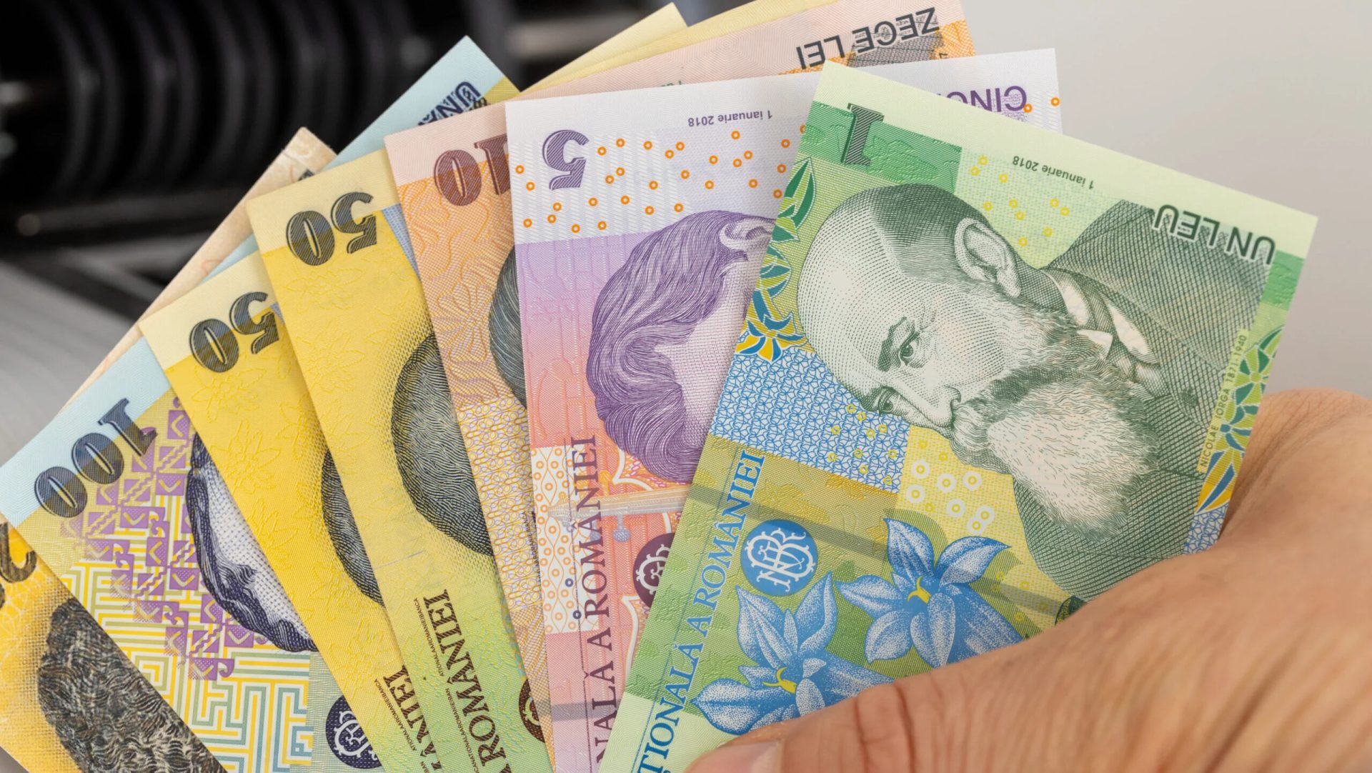 Fermierii, din nou la așteptare: subvențiile întârzie Fermierii români se confruntă din nou cu o situație delicată: subvențiile promise întârzie să apară