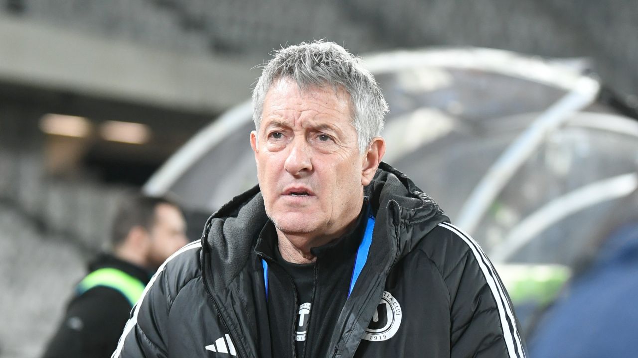 Universitatea Cluj a obținut o victorie crucială în meciul de duminică de pe terenul celor de la Rapid, scor 2-1, dar confruntarea a fost umbrită de un incident care a stârnit controverse în rândul suporterilor și oficialilor celor două echipe