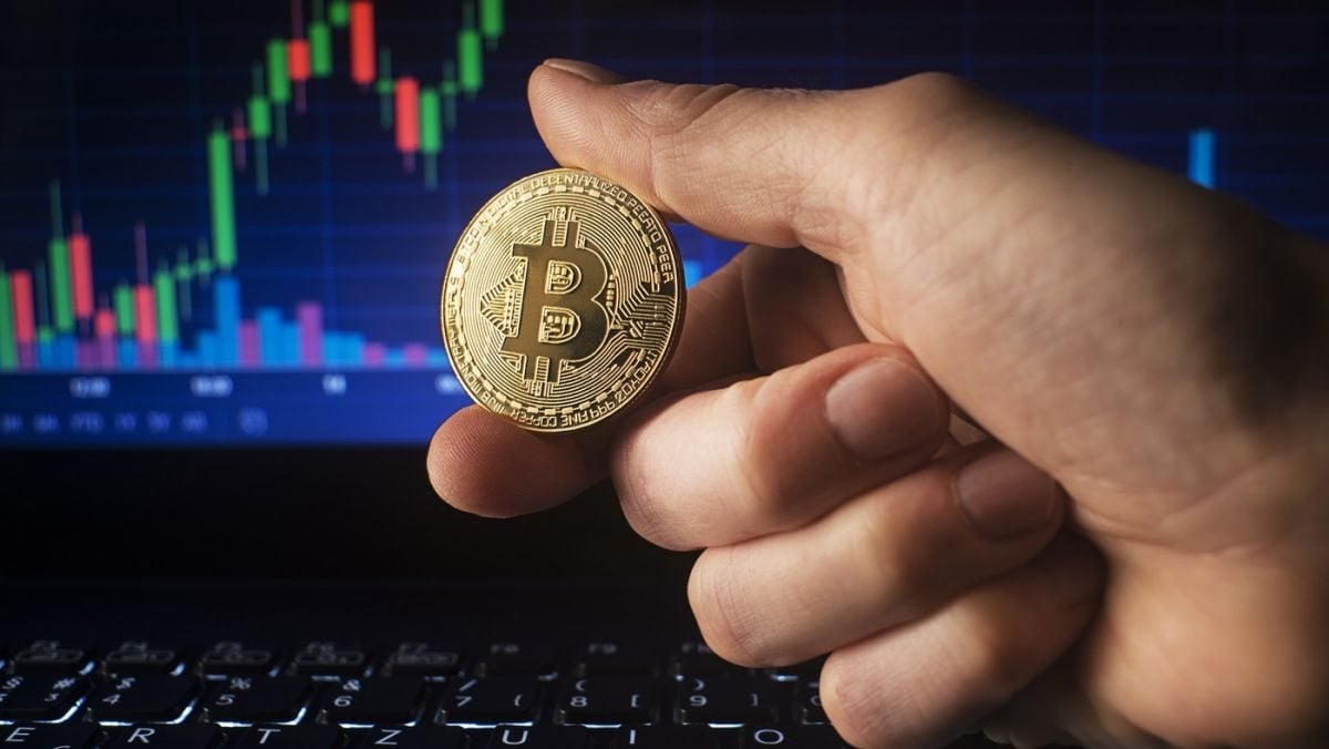 Cine e misteriosul Satoshi Nakamoto, ”părintele” Bitcoin, căutat de lume