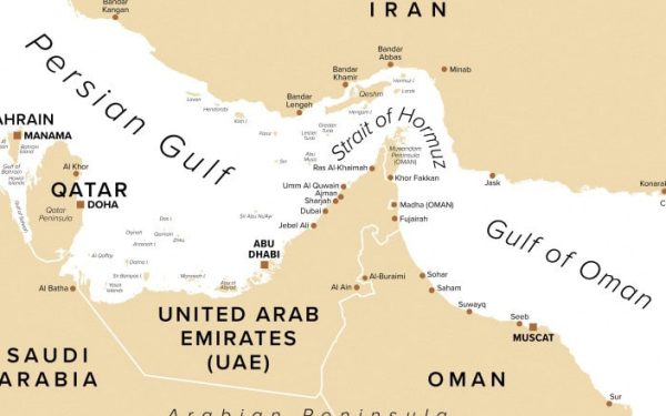 Blocada SUA în Ormuz: Trump amenință Iranul cu scufundarea navelor. Portavionul Abraham Lincoln, la un pas