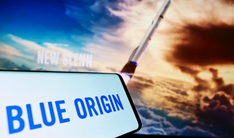 Blue Origin: Rachetă refolosită, ratare spectaculoasă în spațiul cosmic!
