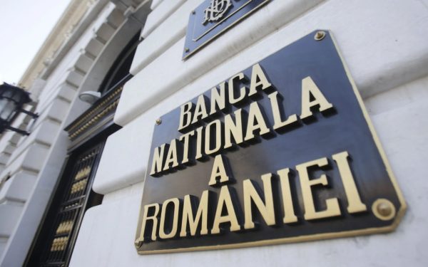 BNR angajează în toată România: prime, bonusuri și 26 de zile de concediu