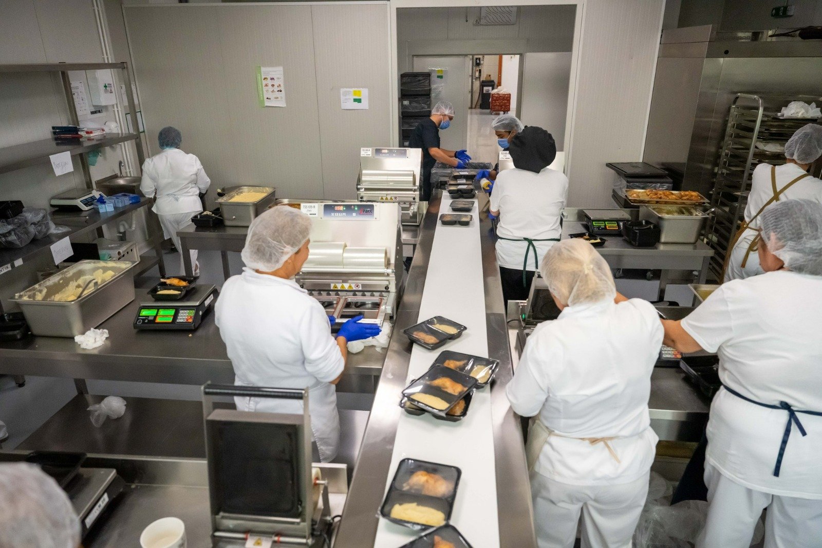 Banca Locală de Alimente Sector 6 face pași importanți în lupta contra risipei alimentare, anunțând o strategie de colaborare cu operatorii din lanțul agroalimentar pentru reducerea semnificativă a deșeurilor alimentare