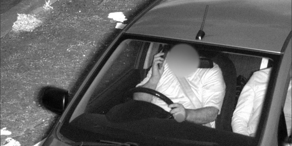 Camerele AI au pus ochii pe șoferii europeni: Telefonul și centura, „vânătoare” automată