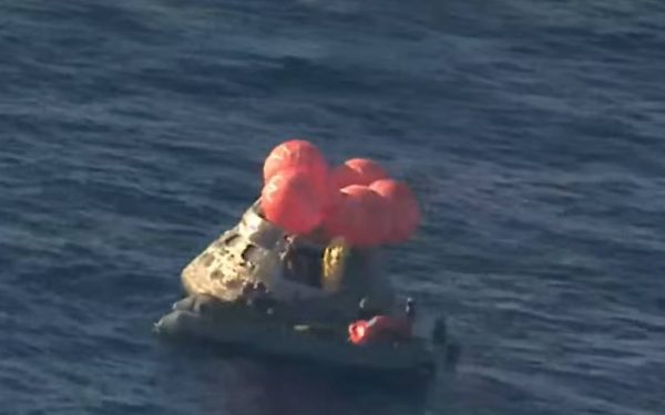 Aterizare istorică: Astronauții Artemis II revin pe Pământ după 50 de ani