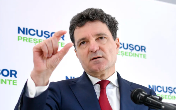 Nicuşor Dan: Societatea civilă, mai eficientă decât SRI?