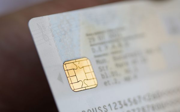 România, revoluție digitală: Schimbări uriașe la buletin și semnătură din 2026