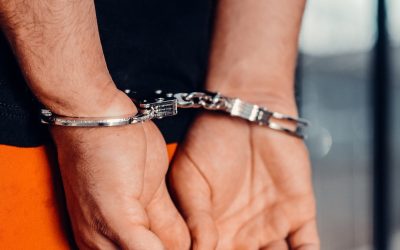 Hârșova: Distrugeri, violare și lovire. Doi bărbați, reținuți în Constanța