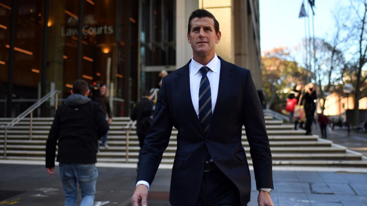 Cel mai decorat soldat australian în viață, arestat pentru presupuse crime de război Ben Roberts-Smith, considerat cel mai decorat soldat australian în viață, a fost reținut ieri de autoritățile din Australia și urmează să fie pus sub acuzare pentru presupuse crime de război comise în timpul misiunilor din Afghanistan