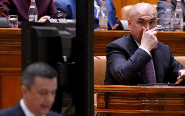 Cinci scenarii post-PSD: Bolojan, premier? Sau anticipate