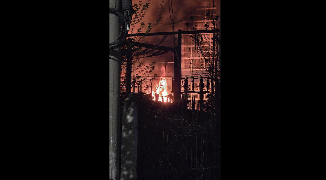 Incendiu la CET Vest: 2.300 de imobile din București, fără apă caldă