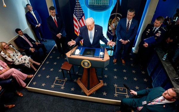 Războiul din Europa și deciziile lui Donald Trump zguduie lumea Războiul din Ucraina continuă să aibă un impact major asupra economiilor și scenelor politice din Europa și de dincolo de aceasta