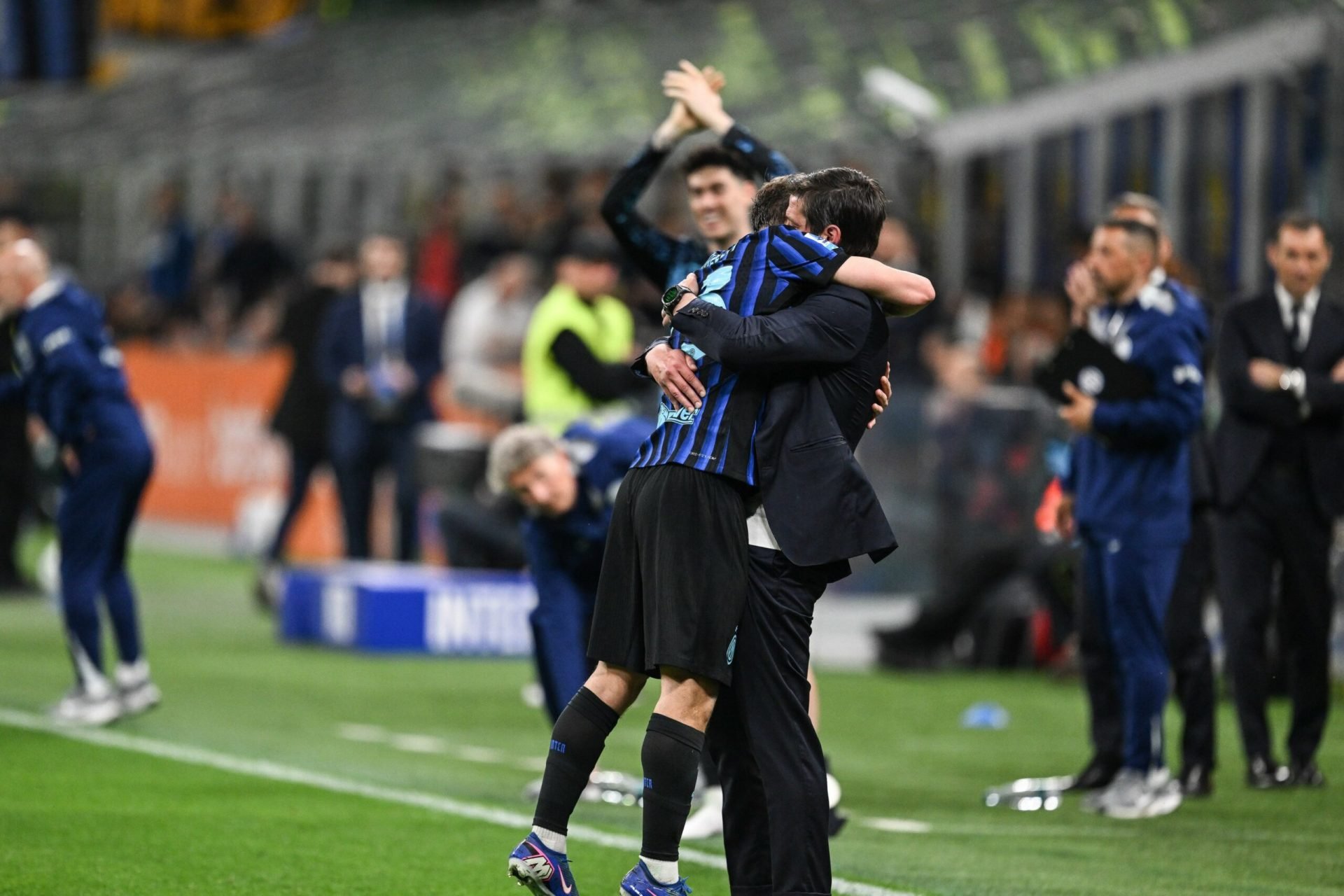 Cristi Chivu, antrenorul lui Inter Milano, a fost apreciat de italienii după victoria categorică obținută pe teren propriu împotriva rivalei AS Roma, scor 5-2, în etapa cu numărul 31 din Serie A