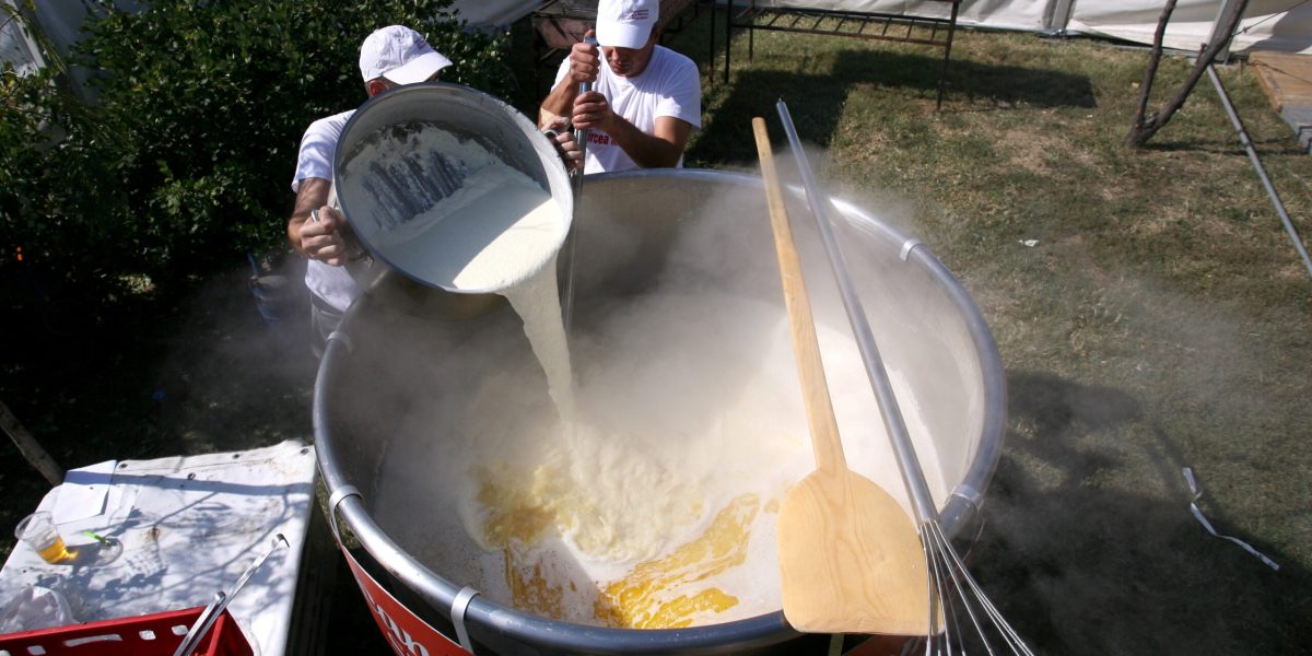 Ciorba de burtă: Mâncare, polemici și orgolii. Rețeta buclucașă a românilor