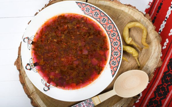 Cum prepari ciorba de lobodă perfectă: secrete din bucătărie!