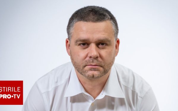 Ciucu și-a ales echipa de consilieri: Numele, salariile și domeniile de expertiză