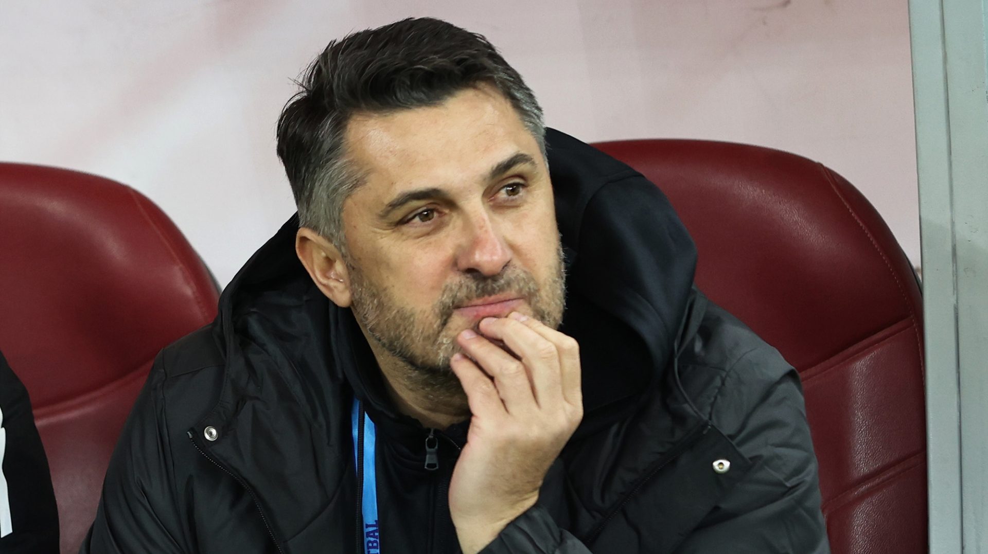 Unirea Slobozia a reușit o victorie esențială în disputa cu Farul Constanța, câștigând cu scorul de 1-0 în etapa a treia a play-out-ului Superligii, și s-a apropiat la doar un punct de echipa Csikszereda, aflându-se pe pozițiile care asigură evitarea retrogradării