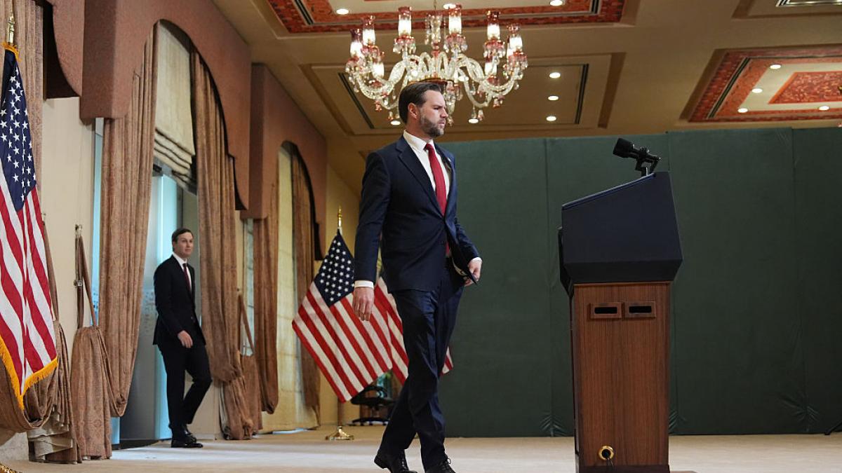 JD Vance, ratare pe linie: CNN analizează două „șanse” irosite