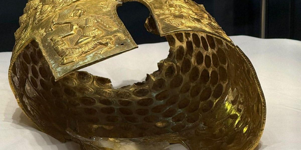 Coiful dacic, recuperat din Olanda, spart: Directorul Muzeului de Istorie anunță restaurarea