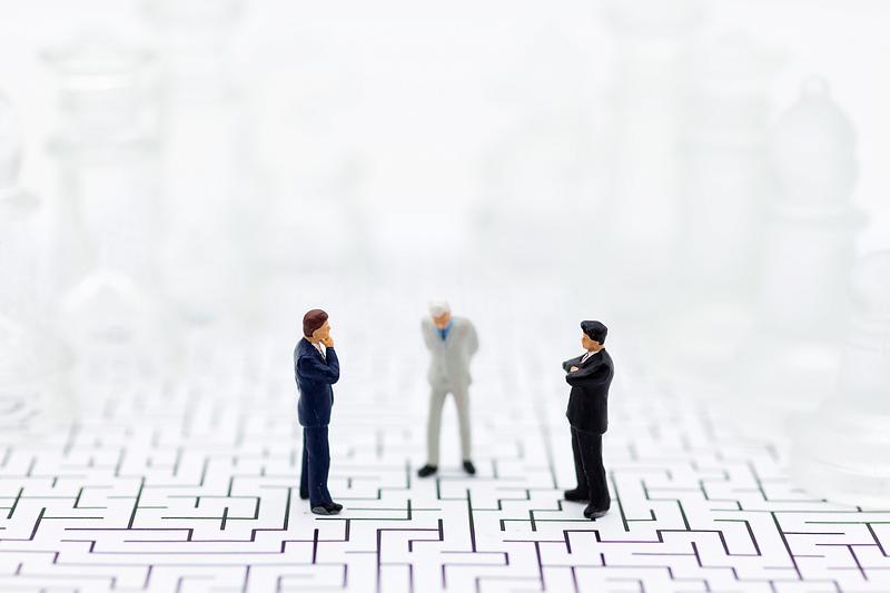 Amenzi GRELE pentru bănci în România: Autoritatea de Concurență, verdict dur