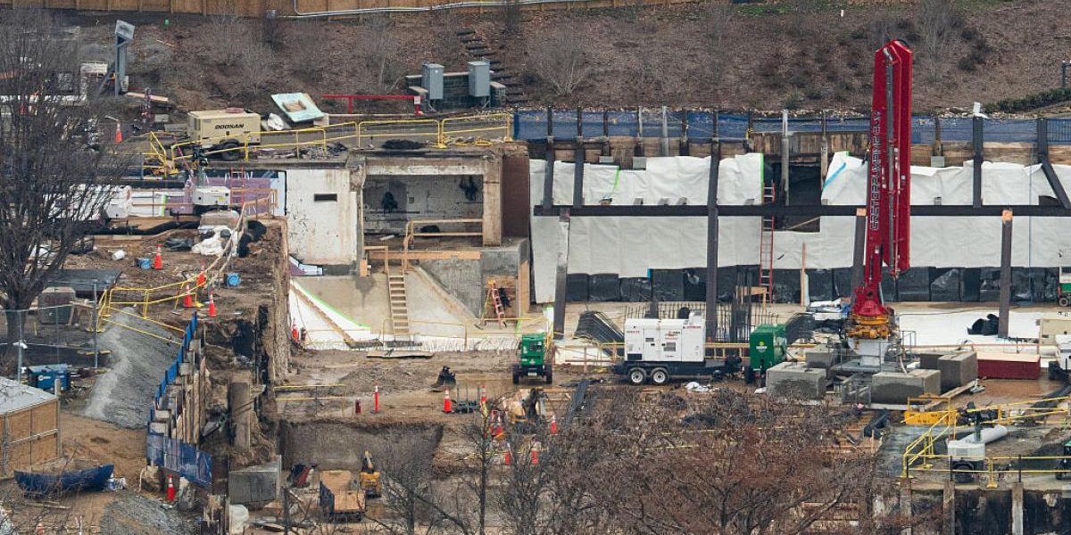 Curtea decide: Sala de bal a lui Donald Trump merge înainte, deocamdată