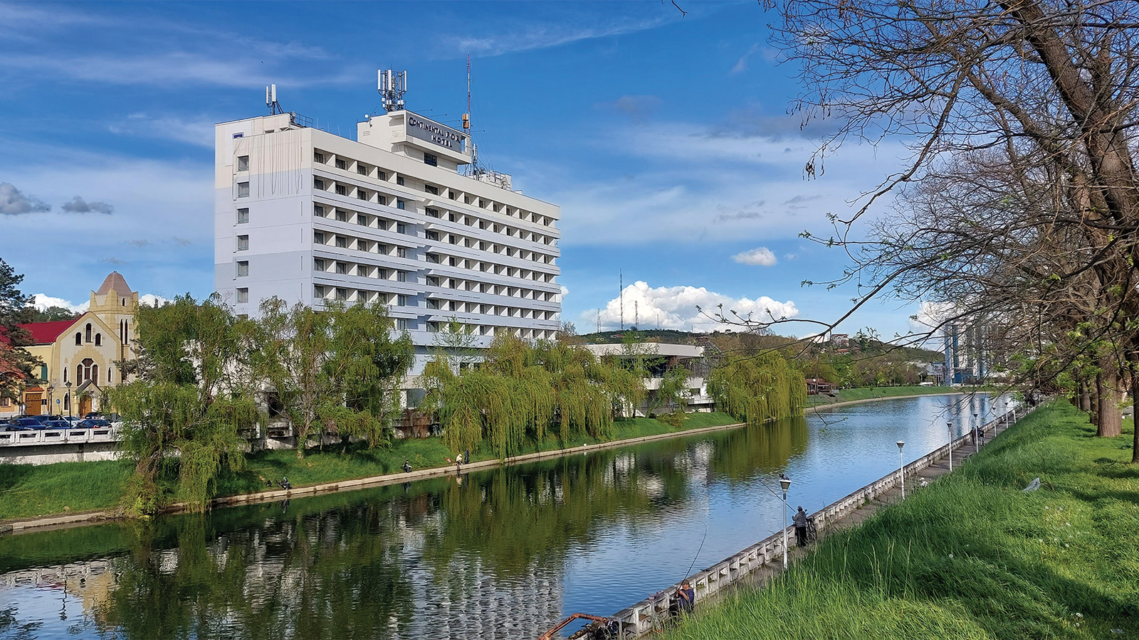 Un hotel din Oradea, parte a lanțului românesc Continental Hotels, se redeschide după o investiție de aproximativ 20 milioane de lei, în urma unei renovări și modernizări ample