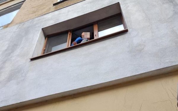 Polițiștii din Râmnicu Vâlcea, eroi: Au salvat un copil de 6 ani de la moarte