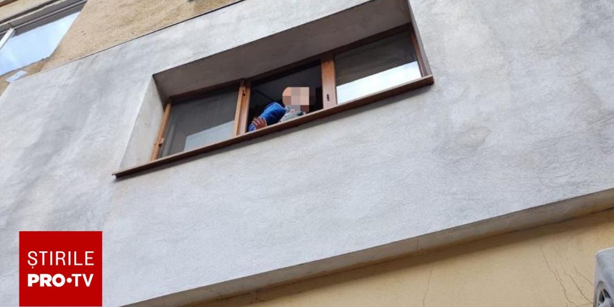 Copil de 6 ani, salvat de Poliție de pe pervaz, în Vâlcea, în Noaptea Învierii