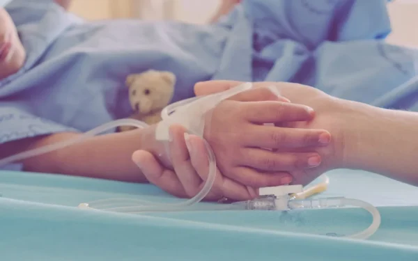 EXCLUSIV: Vărsături și diaree la copii: Când devin urgențe medicale, explică medicul