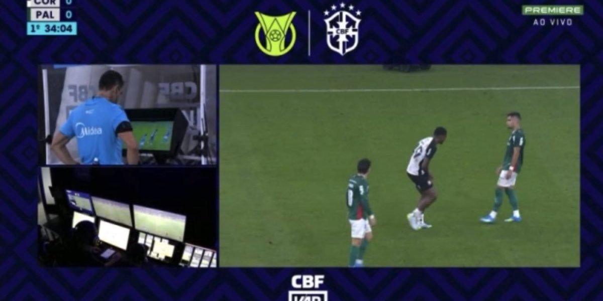 Arbitrul VAR, șocat de „gestul obscen” dintr-un meci – scandal uriaș