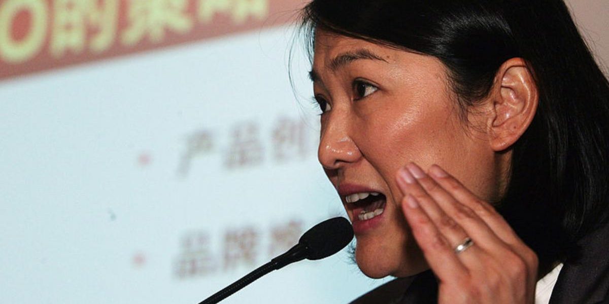 Cum a ajuns o muncitoare din China miliardară: Ascensiunea spectaculoasă