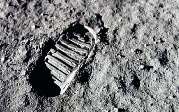 NASA pregătește bocancii pentru Artemis: Cum arată noile urme pe Lună