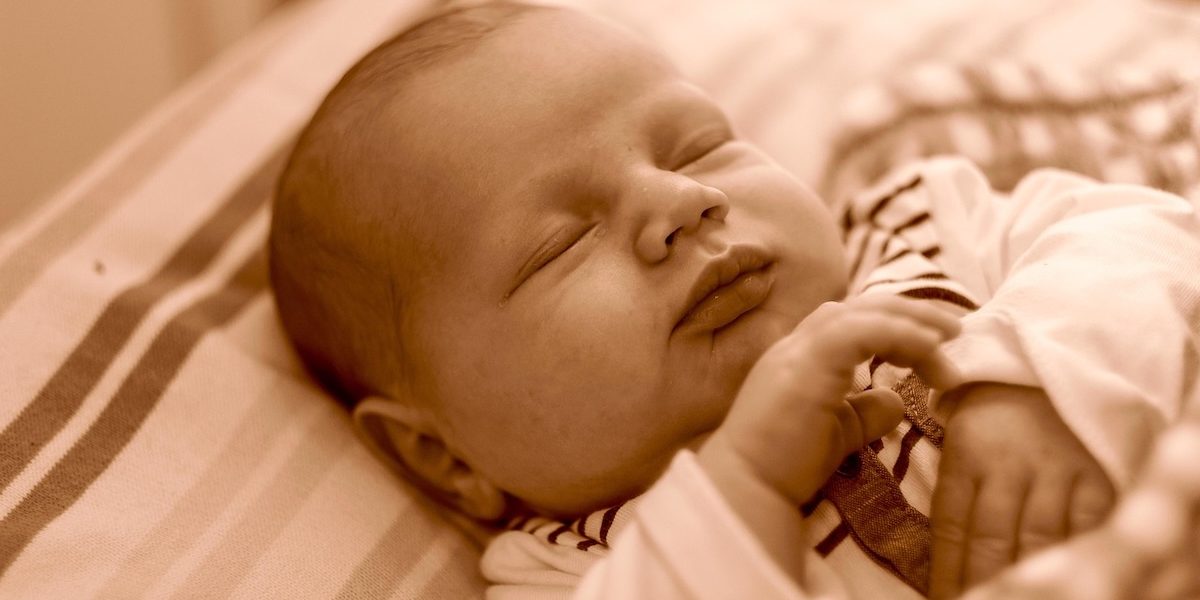 București: De ce se nasc tot mai puțini copii ÎN Capitală?