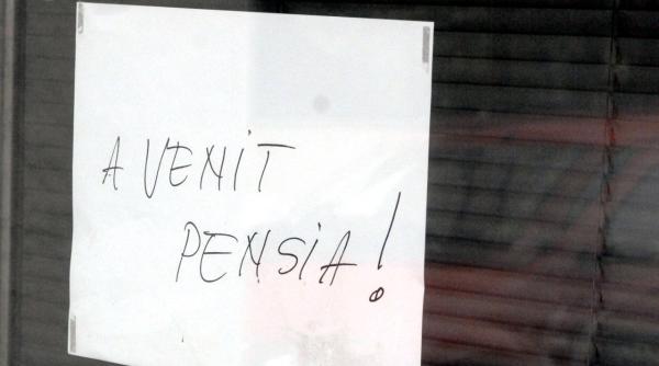 Criza pensiilor: 10 angajați susțin 14 pensionari. Manole: Deficit major