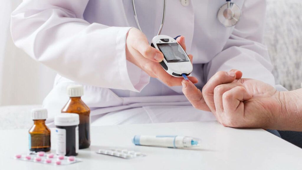 Diabetul poate fi prezent în viața oricui, uneori fără semne evidente sau simptome clare, ceea ce face depistarea precoce dificilă