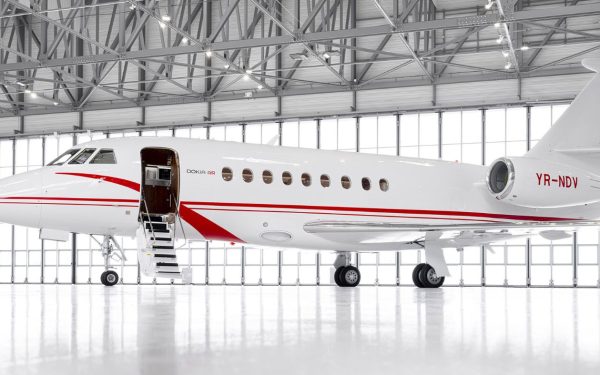 Avion PRIVAT de LUX în România: Dokia Air, profit de 3,4 milioane euro