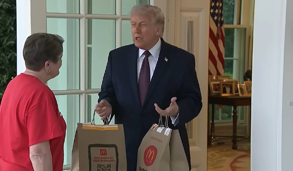 Trump, fast-food la conferința de presă: Ormuz, pe agenda președintelui