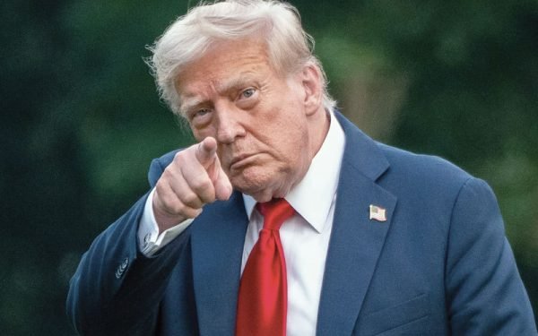 Trump amenință China cu taxe vamale imense, dacă susține militar Iranul