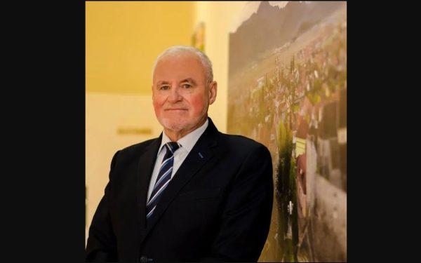 Fost primar din Ghimbav, condamnat la 10 ani de închisoare: „Stâlpi și leagăne” cu dedicație