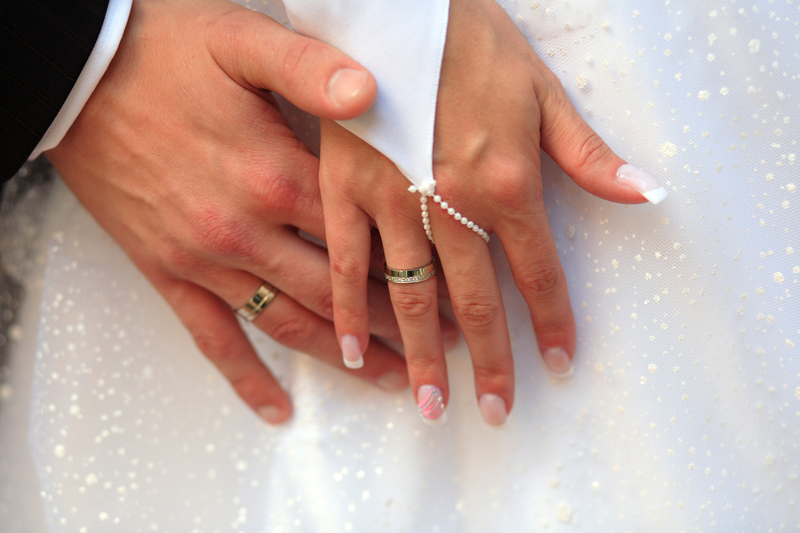 Căsătoria vs. cancer: Ce dezvăluie un studiu despre singurătate