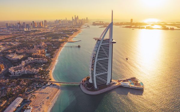 Burj Al Arab, simbolul Dubaiului, se închide. Ce se întâmplă?