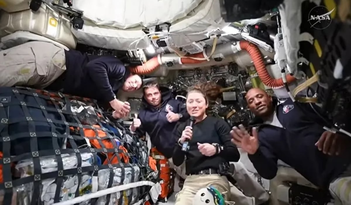 Orion se-ntoarce cu foc: Capsula Artemis 2 intră-n atmosferă cu 40.000 km/h