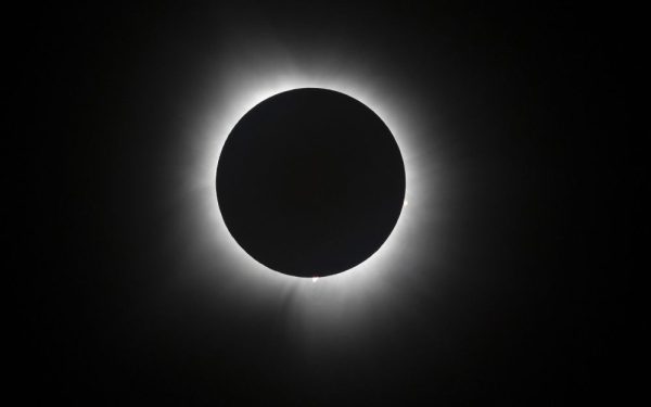 Eclipsă totală de soare pe 12 August: Unde poți admira spectacolul cosmic