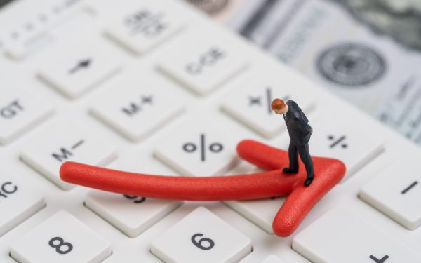 Indicele încrederei macroeconomice, prăbușire puternică în martie