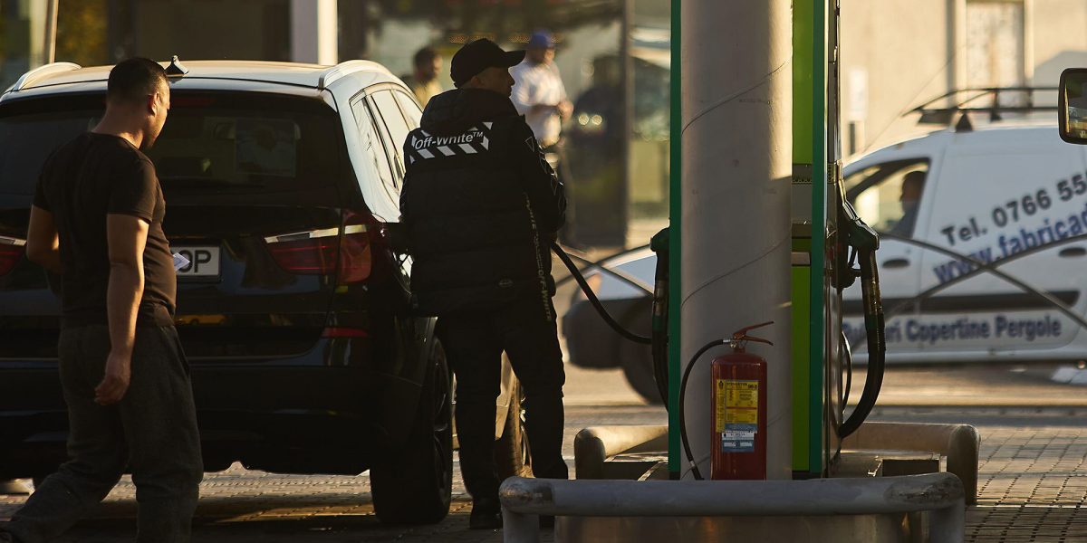 Cum a explodat prețul carburanților în România: scumpire de până la 31% într-un an