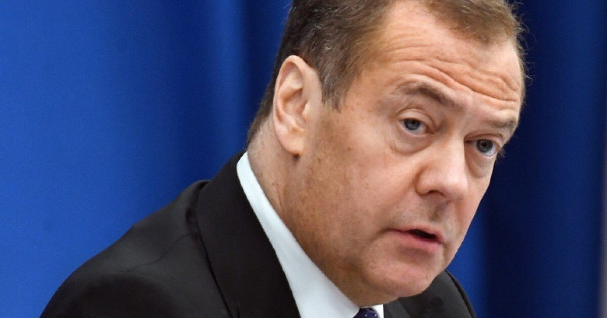 Medvedev, numit redactor-șef al manualelor școlare rusești