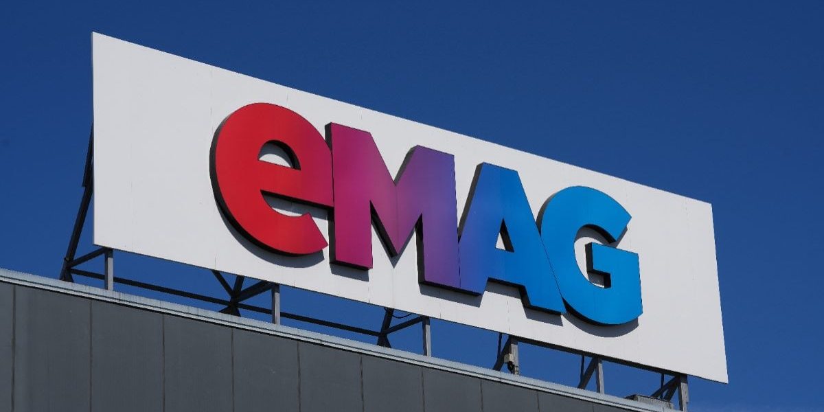 eMAG introduce o taxă SURPRIZĂ de 3,99 lei pentru fiecare comandă