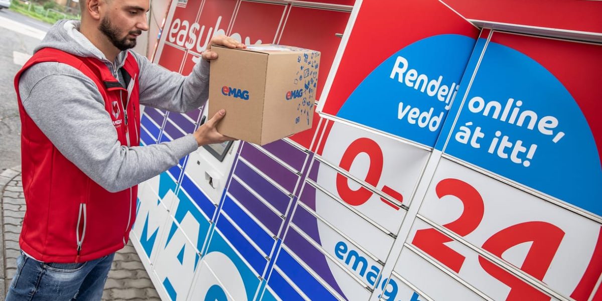eMag bagă taxă pe comenzi: Cumpărătorii, puși la plată de mâine!