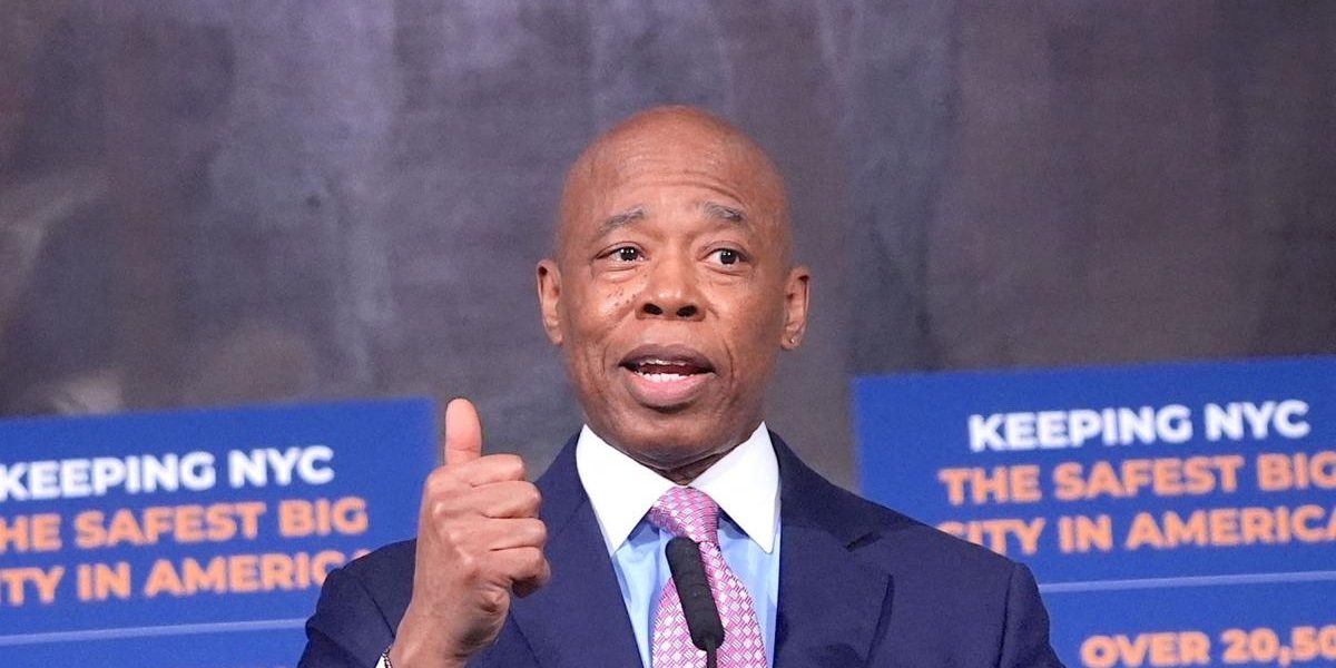 Eric Adams, fostul primar NY, cetățean albanez: „Abia aștept munții și râurile”