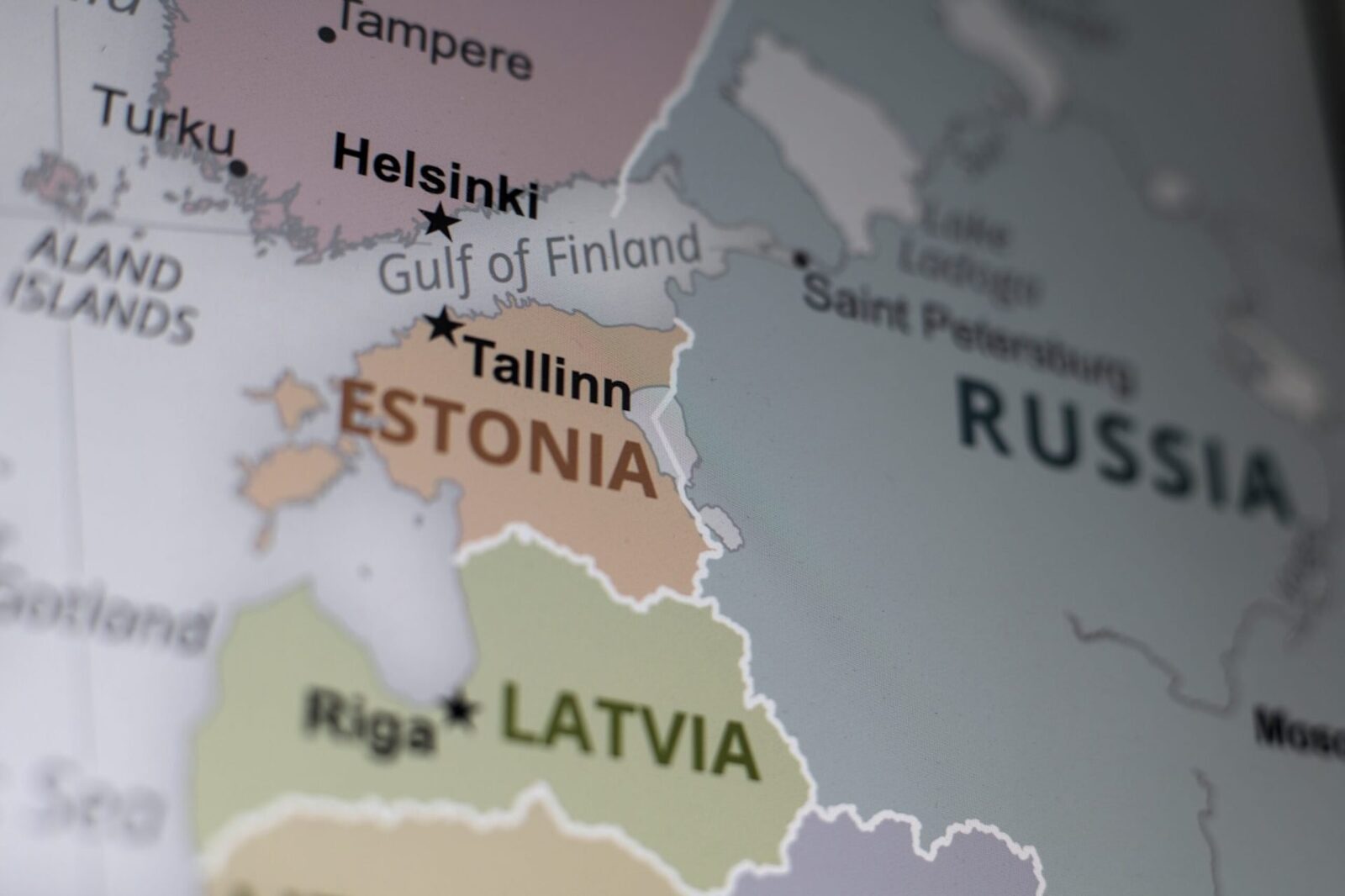 Țară din Europa, în alertă: Se pregătește de război cu Rusia